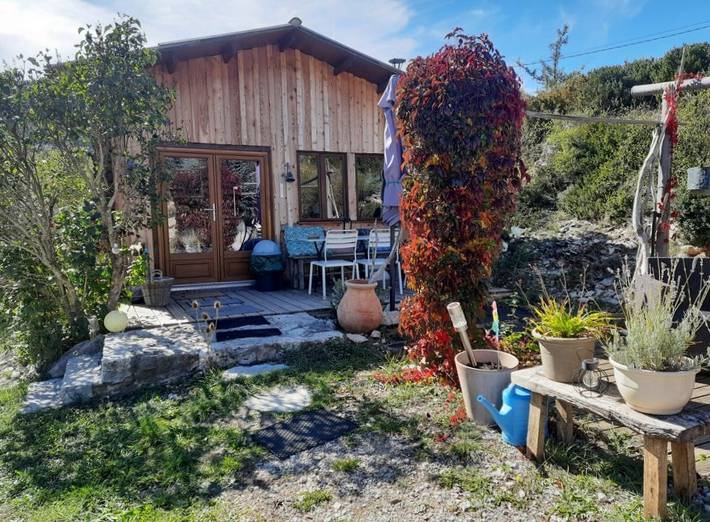 Location de vacances pour 2 personnes, avec terrasse et jardin dans les Alpes-de-Haute-Provence - 2