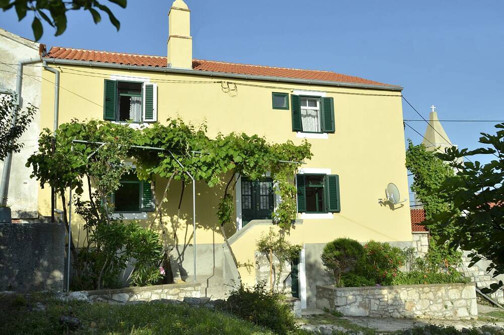 Ganze Wohnung, Insel Cres, Stivan, liebevoll restaur. Dorfhaus über der Adriabucht Meraščica in Martinscica, Cres