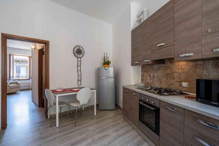 Apartamento entero, GuestHost - Apt 5 minutes on foot from Como S.Giovanni Station in Como, Lago de Como