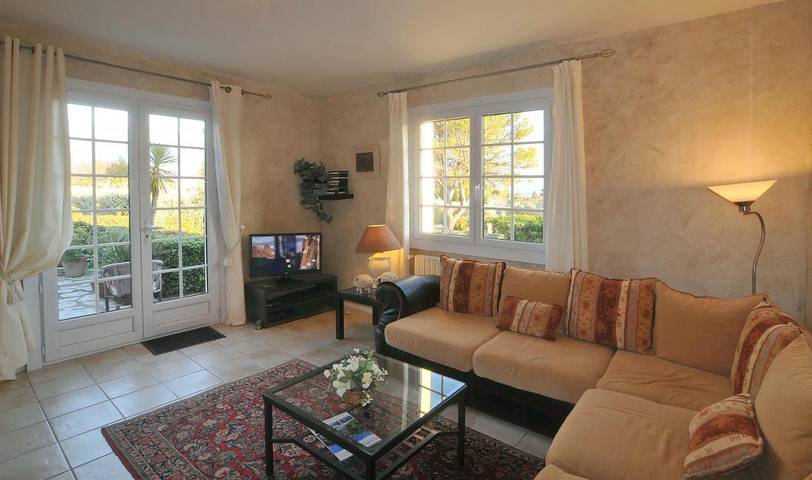 Maison d’hôte pour 2 personnes, avec jardin et vue ainsi que piscine et sauna, animaux acceptés à Flayosc - 4