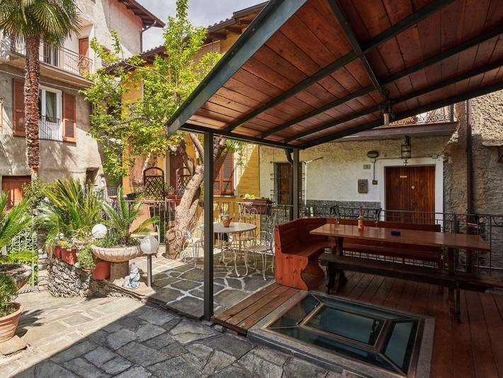 Location de vacances pour 7 personnes, avec vue sur le lac et jardin, animaux acceptés à Vercana - 3