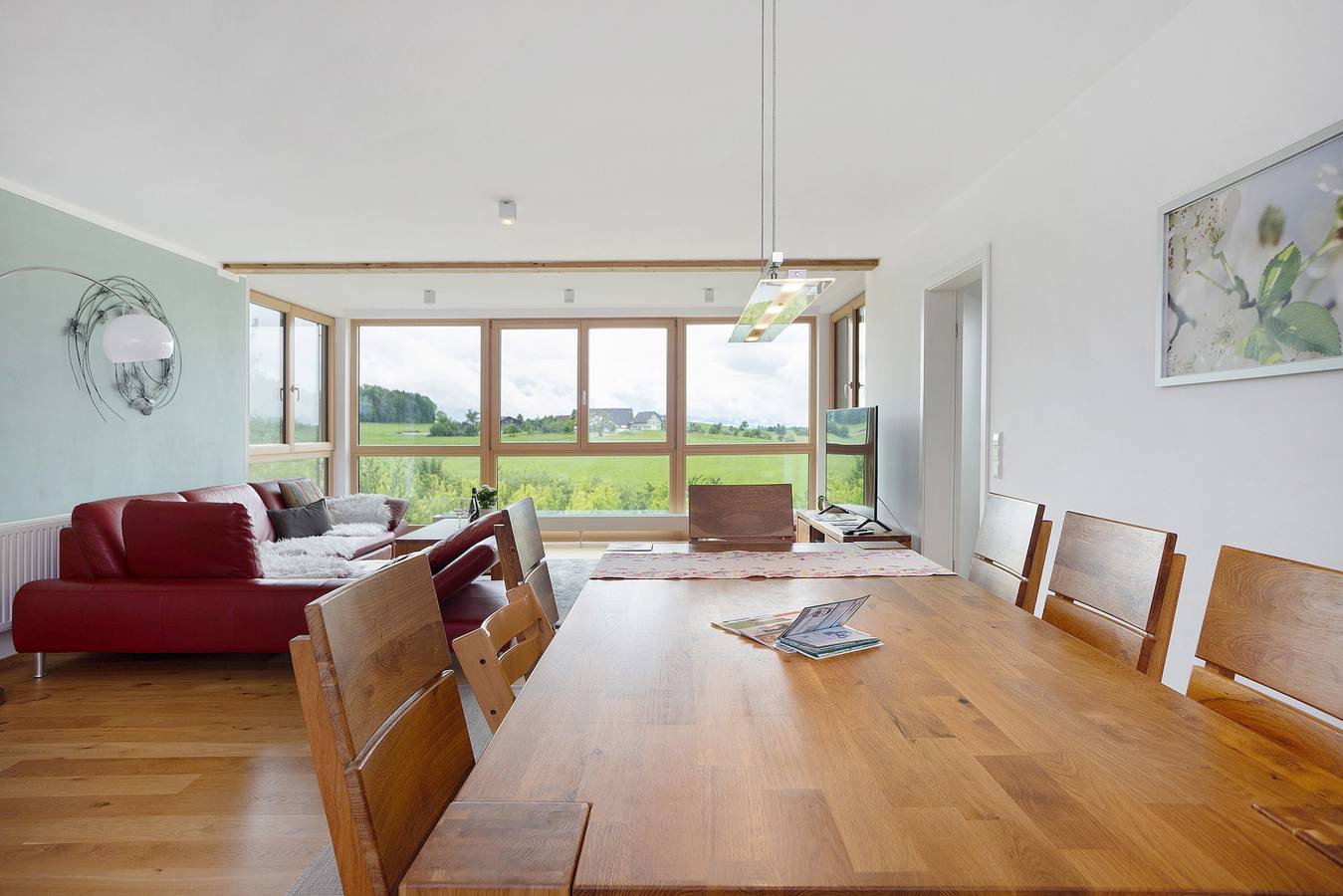 Ganze Wohnung, Ferienwohnung 'Auf Dem Haldershof Og' mit Bergblick, privater Terrasse und Wi-Fi in Wangen im Allgäu, Region Bodensee-Oberschwaben