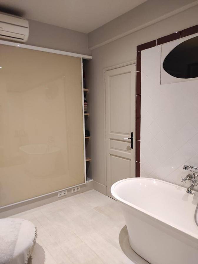 Double Room with Private Bathroom in Bergerac, Périgord Pourpre