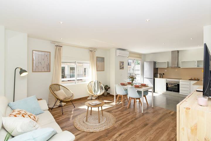 Apartamento para 5 personas, con terraza en Valencia