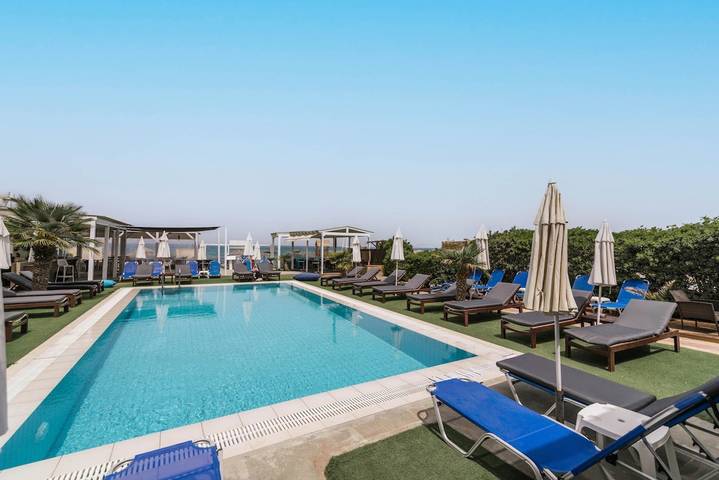 Appartement de vacances pour 3 personnes, avec Terrasse ainsi que Jardin et Piscine