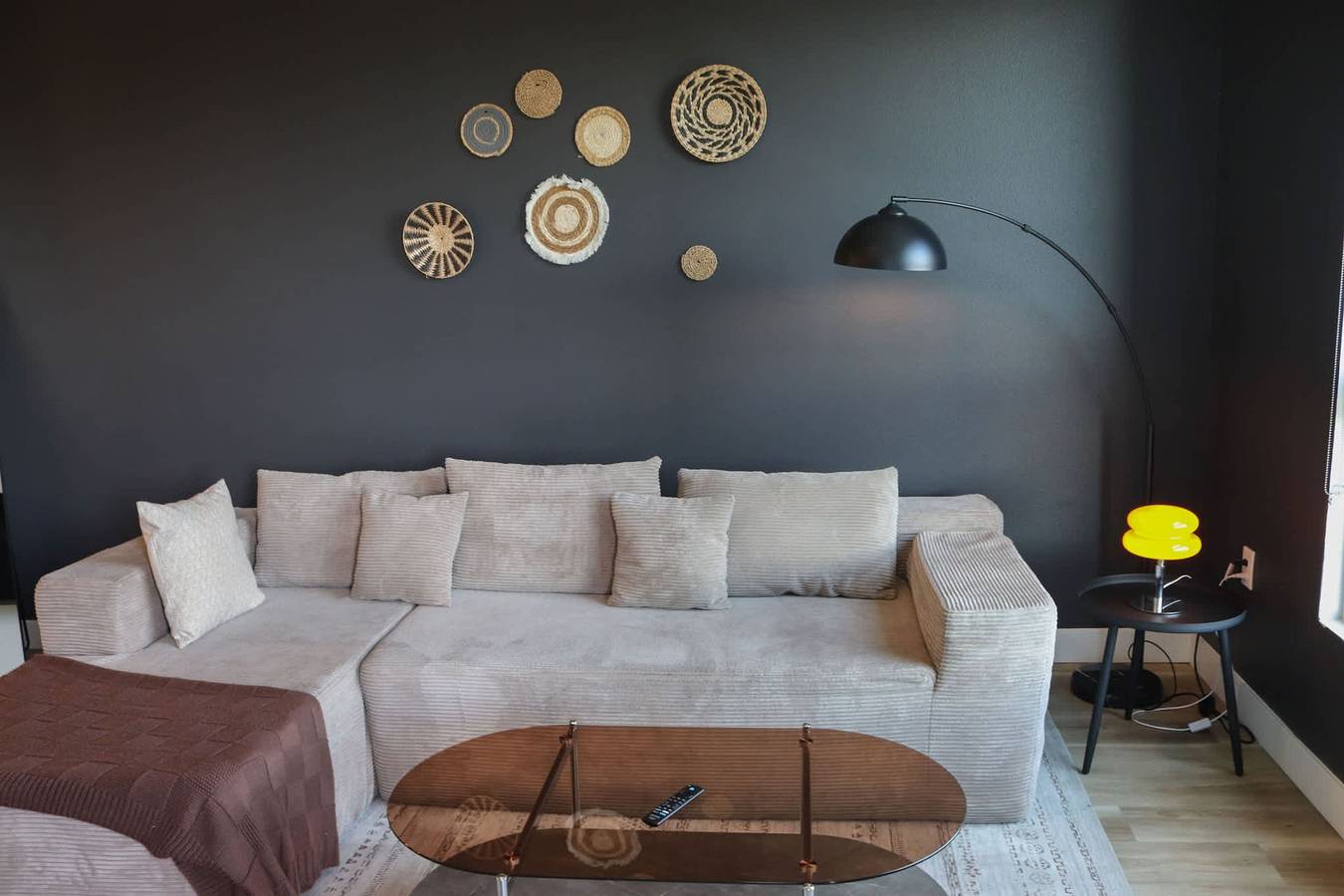 Apartamento entero, Bright   Cozy Getaway with Pool Free Parking 10 mins Disneyland in Santa Ana (california), Condado de Orange