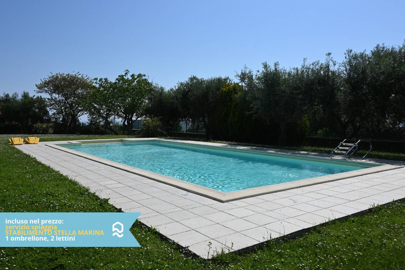 Apartamento entero, Apartamento de vacaciones para 5 personas con jardín in Sirolo, Riviera del Conero