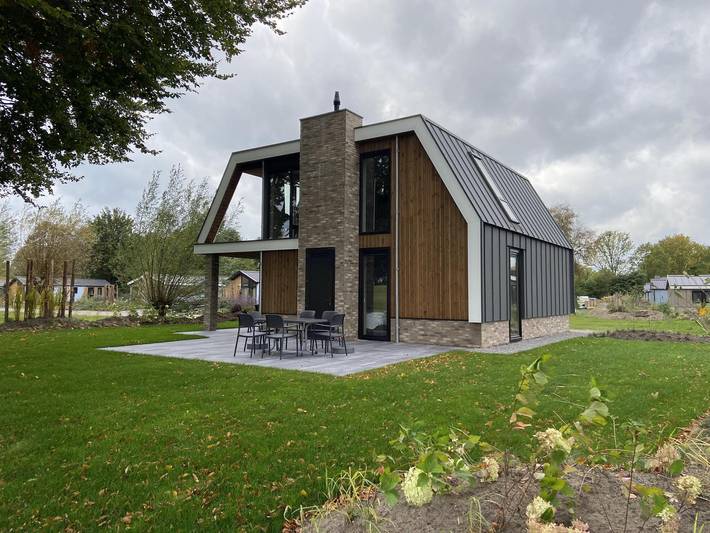 Villa für 10 Personen, mit Garten - 1