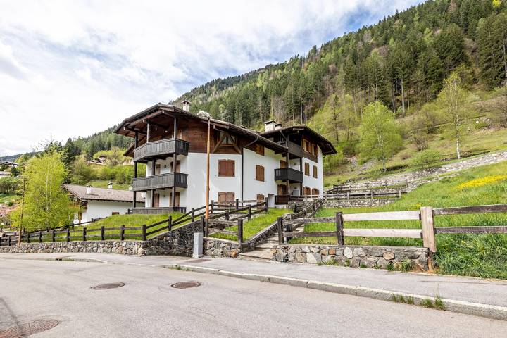 Ferienwohnung für 5 Personen, mit Balkon und Garten - 1