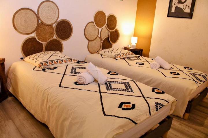 Location de vacances pour 7 personnes, avec vue, animaux acceptés à Brain-sur-Allonnes - 4