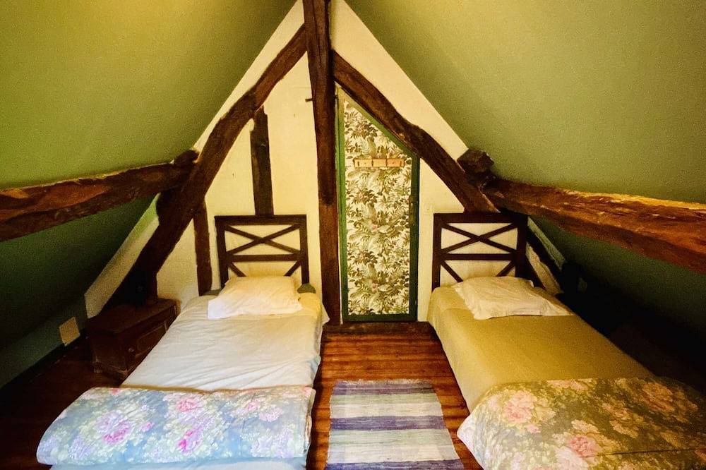 Furnished cottage in the countryside in Nevoy, Montargis region