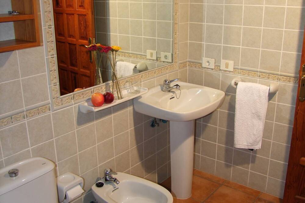 Casita Vista Valle 2 in Tajuya, El Paso