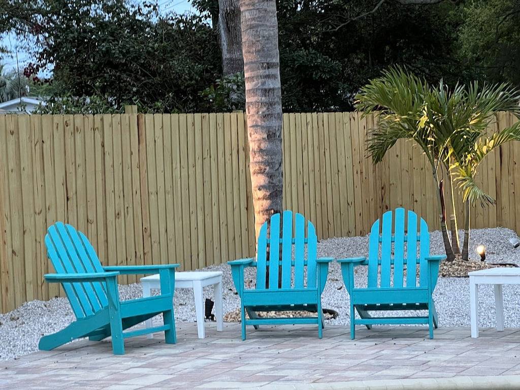 Relaxing family friendly heated pool home close to beach in Largo, Pinellas County