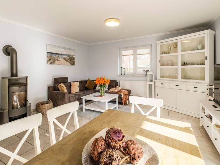 Ganze Ferienwohnung, Hooger Weg Wohnung 4 - Ferienwohnung mit Garten für Sie und Ihren Vierbeiner in Büsum, Kreis Dithmarschen