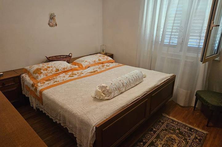 Ferienwohnung für 5 Personen, mit Terrasse und Garten in Kastelir - 3