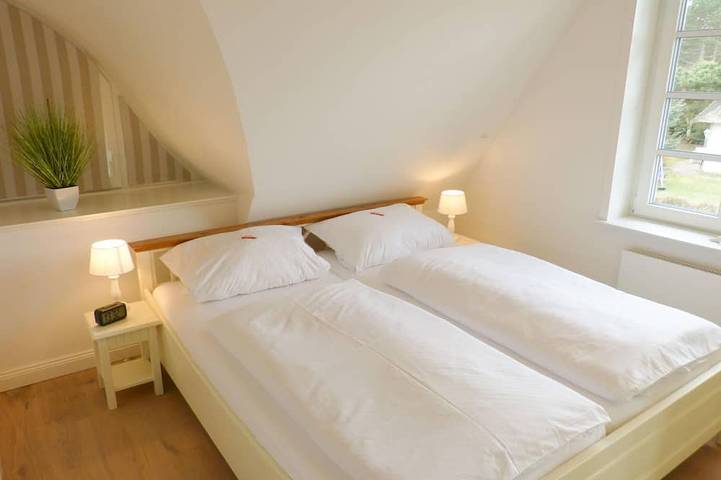 Ferienhaus für 5 Personen, mit Sauna und Terrasse sowie Garten in Süddorf - 2