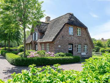 Ferienhaus für 5 Personen, mit Terrasse und Sauna sowie Garten in Oldsum