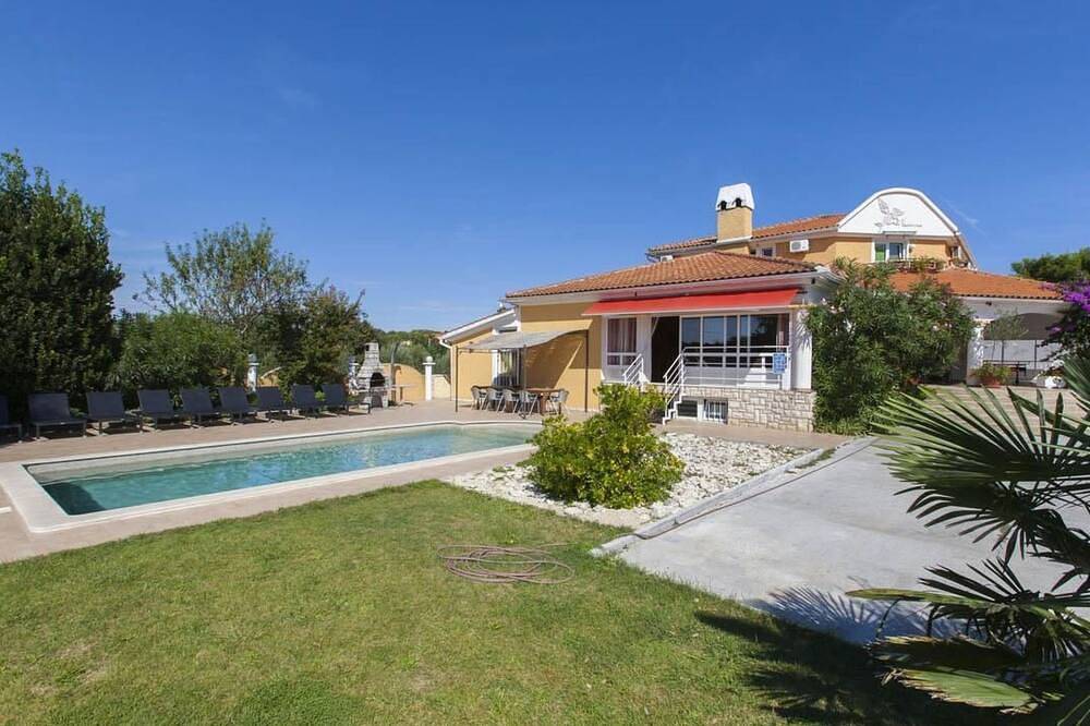 Villa Vedorna großes Wellness-Haus in Strandnähe, Pomer in Pomer, Südküste Istrien