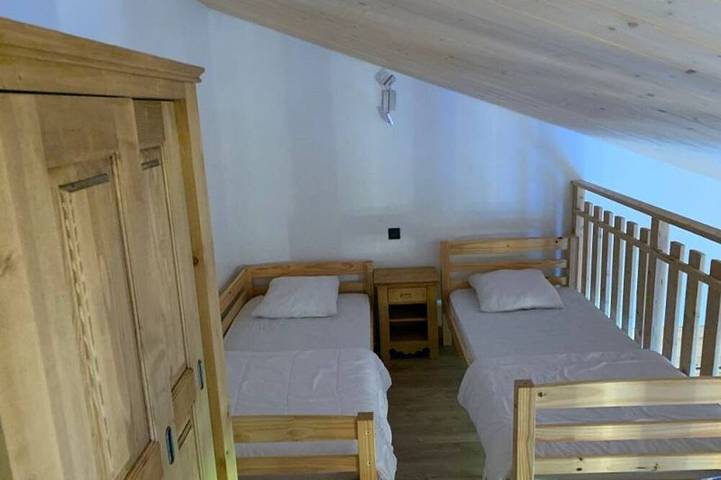 Gîte pour 4 personnes, avec piscine ainsi que terrasse et jardin à Saint-Julien-en-Vercors - 4