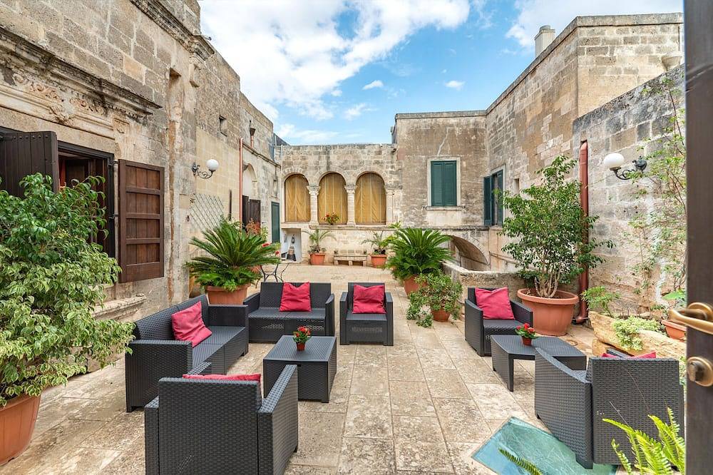 Casa vacanze \"La Corte Dei Templari Marzia\" con terrazza e Wi-Fi; animali domestici ammessi in Maruggio, Golfo di Taranto