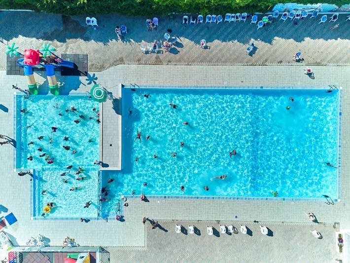 Camping para 4 personas, con piscina además de piscina para niños y jardín - 1