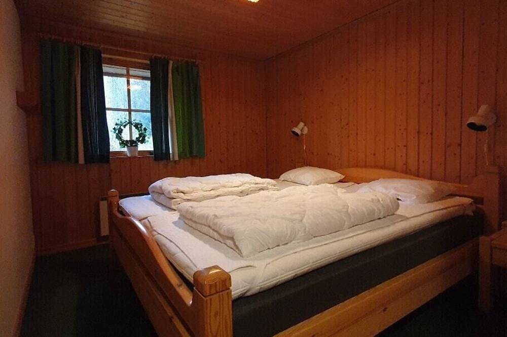 Sauna | Wi-Fi | Terrace | Wood stove | Cable Tv in Lofsdalen, Härjedalen