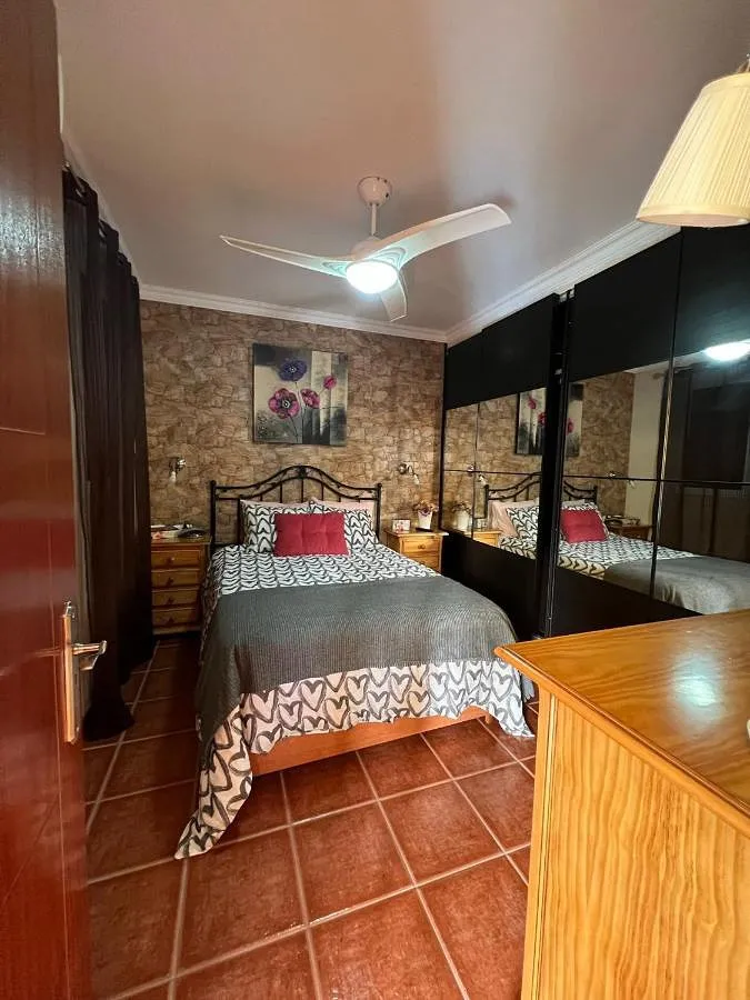 Ferienwohnung für 4 Personen, mit Terrasse und Pool - 1