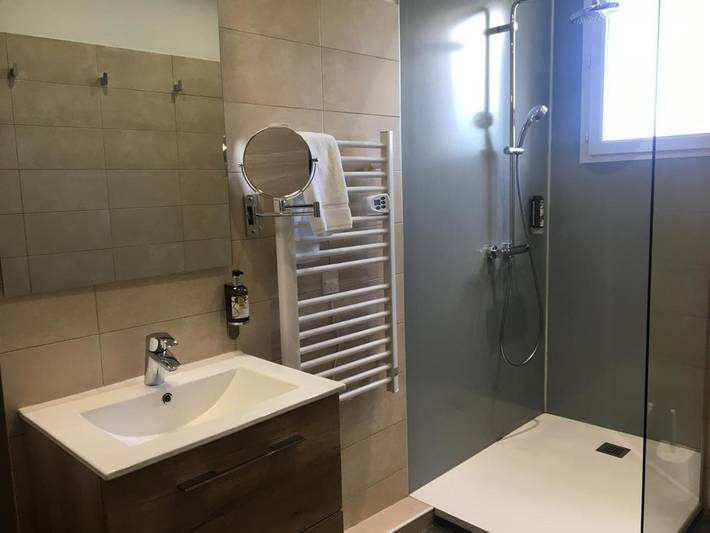 Hôtel pour 2 personnes, avec piscine et sauna ainsi que jacuzzi et jardin, animaux acceptés à Limeuil - 3