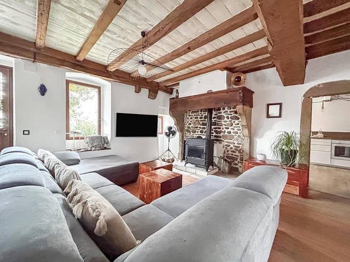 Location de vacances pour 10 personnes, avec vue et jardin, animaux acceptés dans Bougé-Chambalud - 4