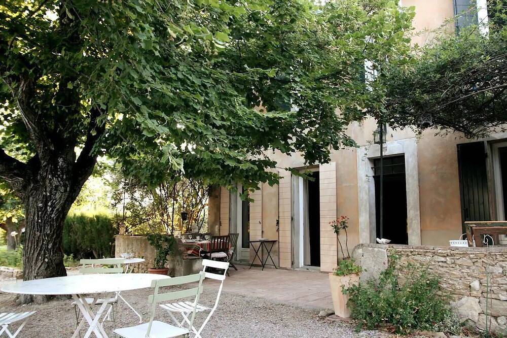 Bastide with swimming pool & vineyards in Le Castellet, Toulon region