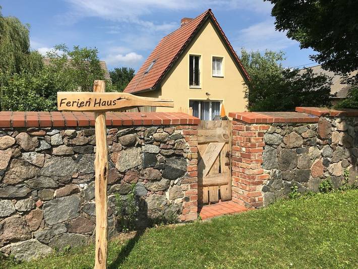 Ferienhaus für 5 Personen, mit Terrasse und Garten - 1