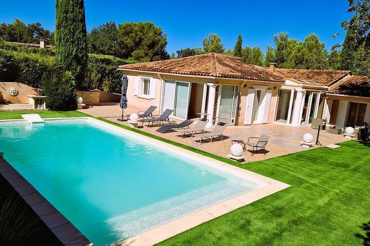 Casa de vacaciones para 3 personas, con jacuzzi además de terraza y jardín - 1
