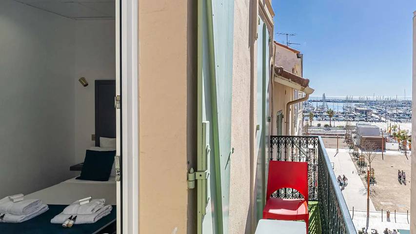 Gîte pour 3 personnes dans Cinema Les Arcades Ales - 4