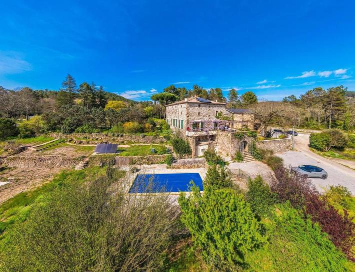 Appartement de vacances pour 6 personnes, avec Jacuzzi et Jardin ainsi que Piscine et Sauna