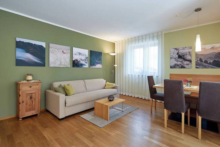 Ferienwohnung für 2 Personen, mit Balkon und Sauna sowie Pool und Garten - 1