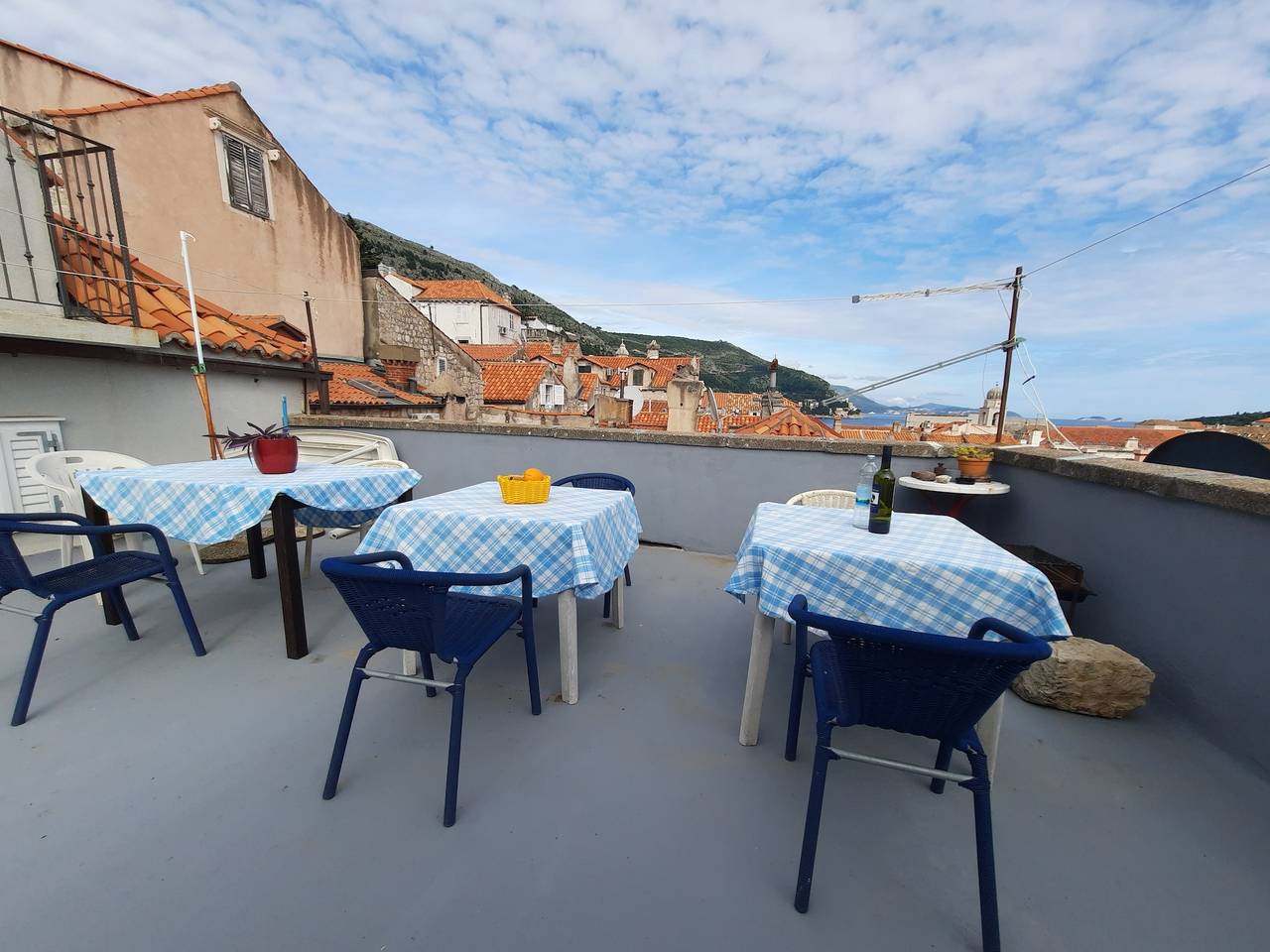 Rooms Kisic - Triple Room with Shared Bathroom in Dubrovnik, Grad Dubrovnik