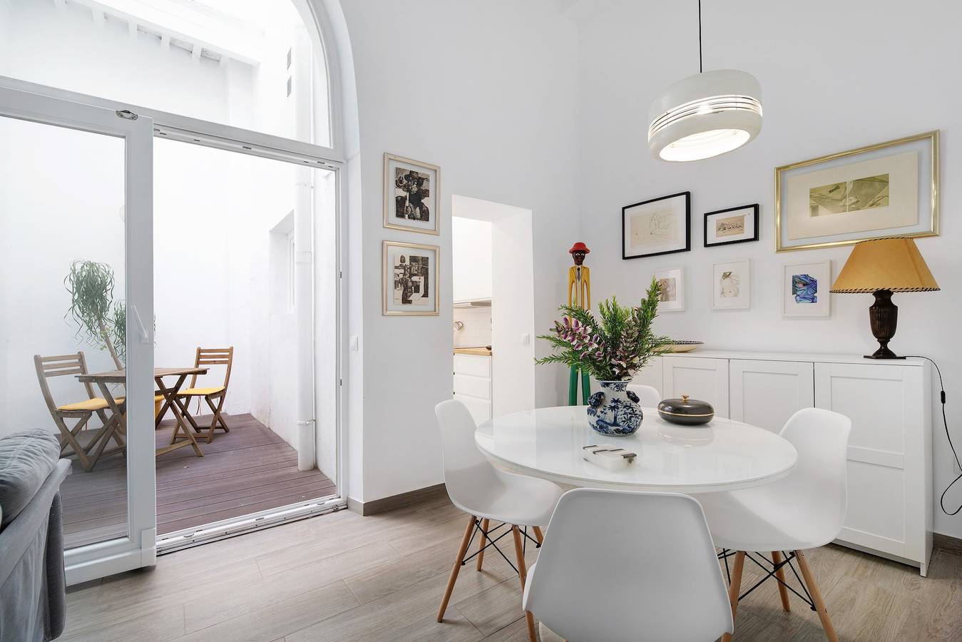 Apartamento entero, Apartamento vacacional 'Piso con Encanto 2' con ubicación central y Wi-Fi in Casco Antiguo de Cádiz, Cádiz