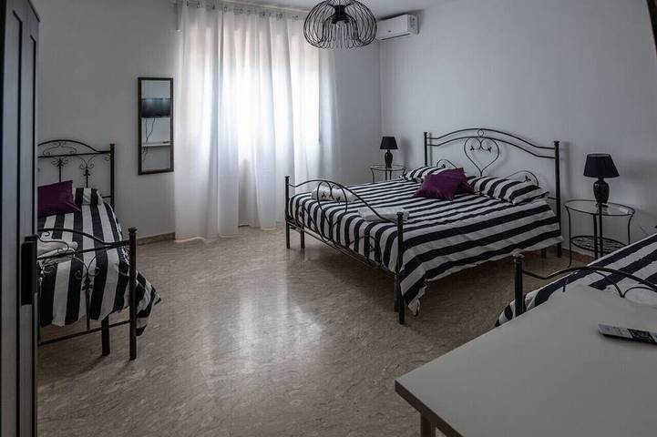 Holiday apartment for 4 people, with garden and pool - 1