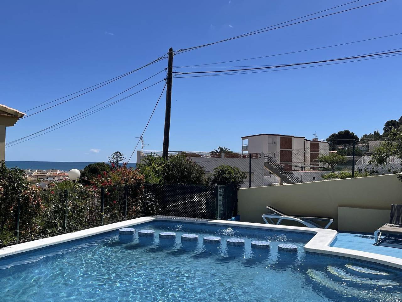 Geheel vakantieappartement, Vakantieappartement voor 6 personen met zwembad in Peñiscola, Costa del Azahar