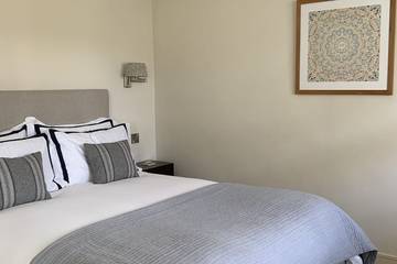 Apartment for 2 People in Richmond upon Thames, Chessington World of Adventures, Photo 1