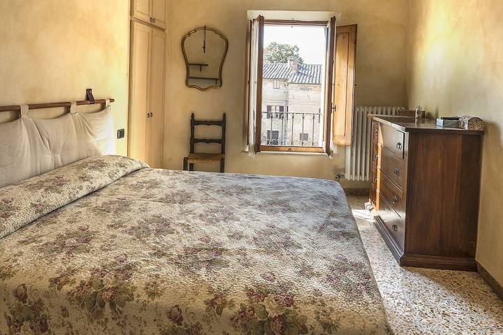 Geheel appartement, Fantastisch appartement in het historische centrum met uitzicht op Piazza Sant'Agostino in San Gimignano, Provincie Siena