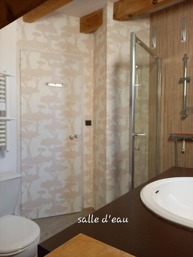 Location de vacances pour 3 personnes, avec jardin à Tournon-Saint-Pierre - 2