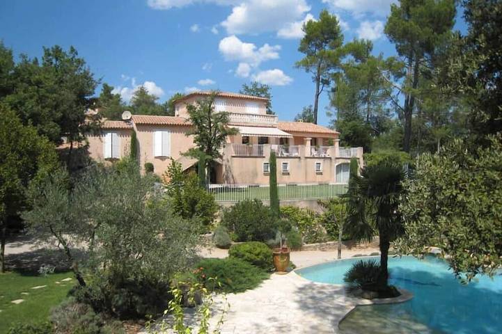 Ferienhaus für 8 Personen, mit Whirlpool und Terrasse sowie Garten und Sauna - 1