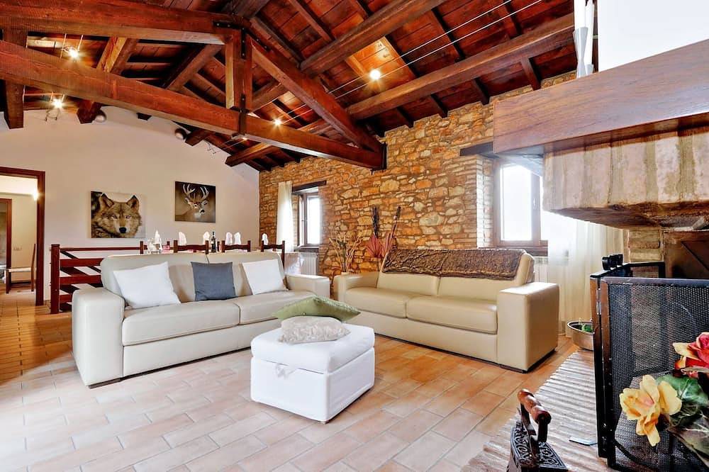 A rustico to be experienced! in San Severino Marche, Macerata Province