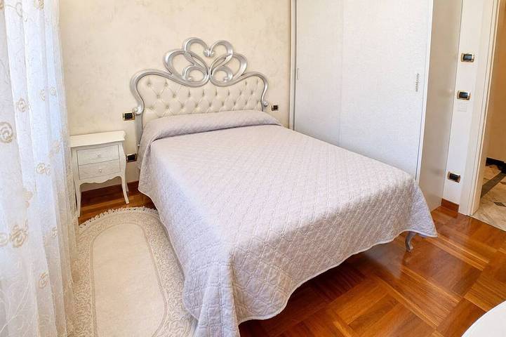 Villa on the Lido of Venice, for those seeking luxury, convenience close Venice. in Lido di Venezia, Venedig