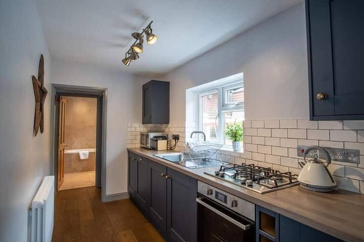 Cottage for 4 people, with Terrace and Garden in Lymington