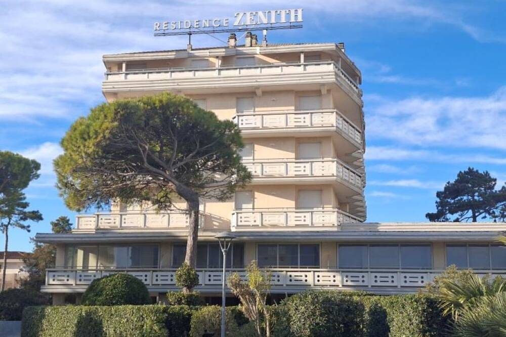 Entire apartment, Studio apartment a stone's throw from the sea! in Caorle, Venice Province