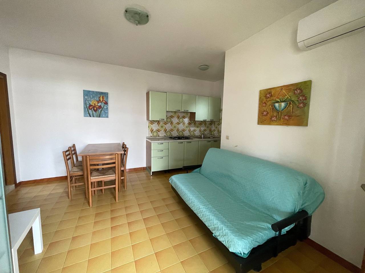 Apartamento entero, Alojamiento con jardín compartido cerca del mar. in Rosolina Mare, Polesine