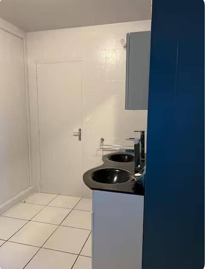Location de vacances pour 14 personnes, avec vue ainsi que vue sur le lac et jardin à Savigny-en-Sancerre - 3