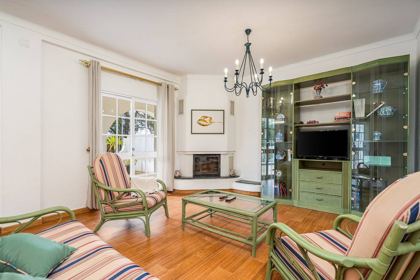 Villa „Raposo“ mit privater Terrasse, Garten und Wlan in Porches, Faro Distrikt